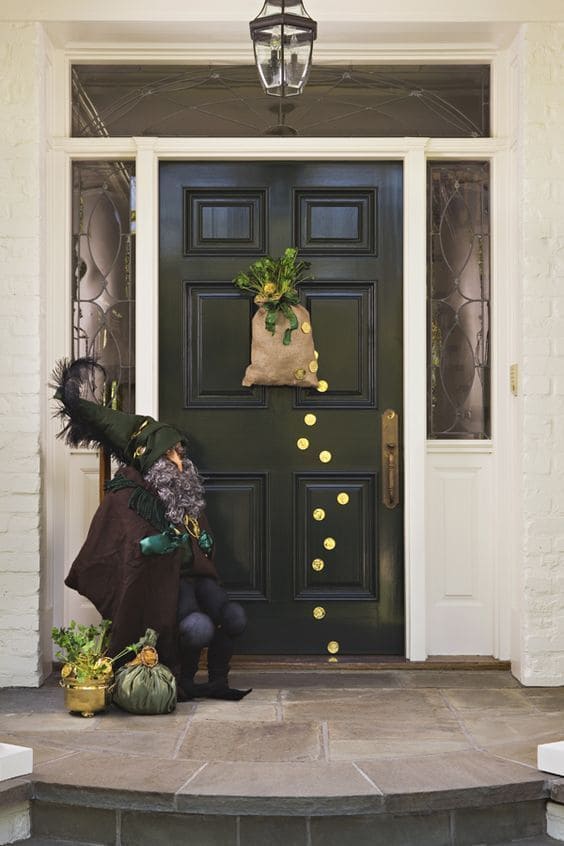 St. Patricks Day Doorstep Display