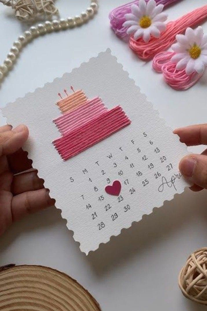 Charming Yarn-Wrapped Birthday Calendar Card