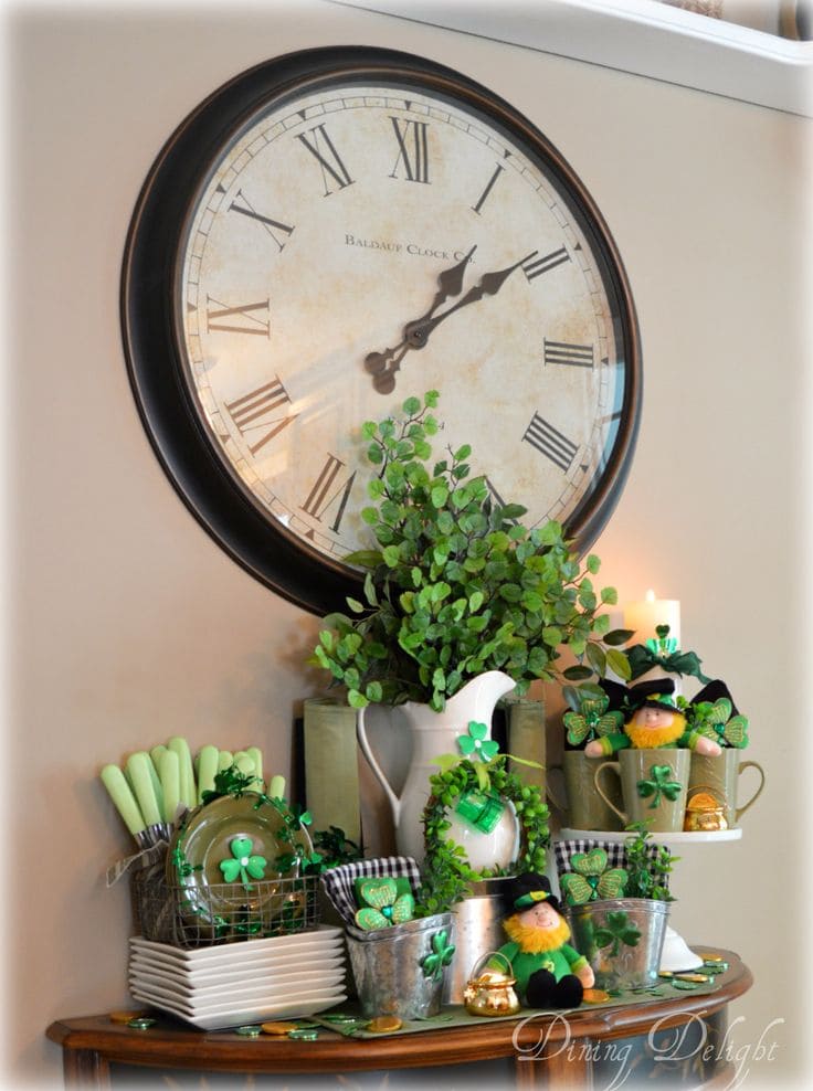 Elegant Leprechaun Mantel Display Magic