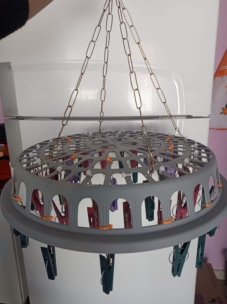 Upcycled Circular Clip-On Drying Dome