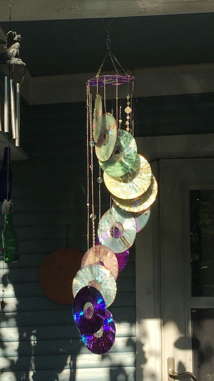 Shimmering CD Wind Chime Magic