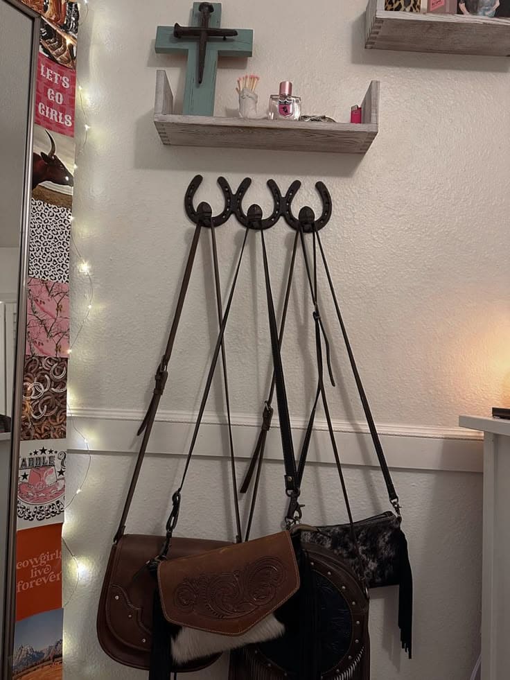 Rustic Horseshoe Purse Hook Rack