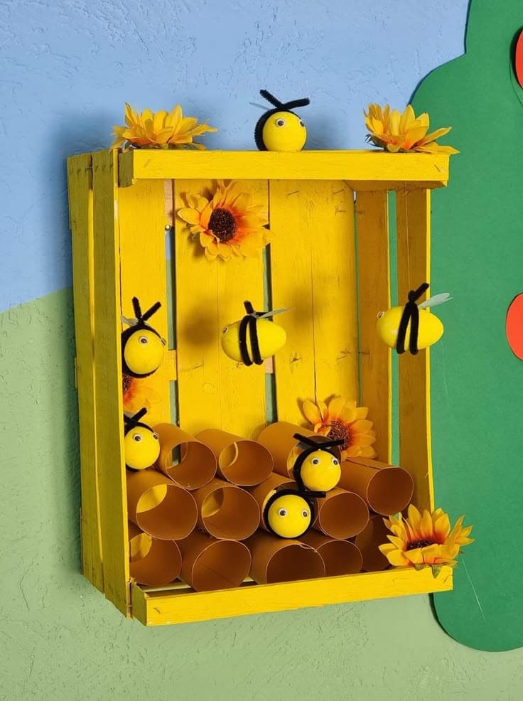 Cheerful Wooden Beehive Wall Decor