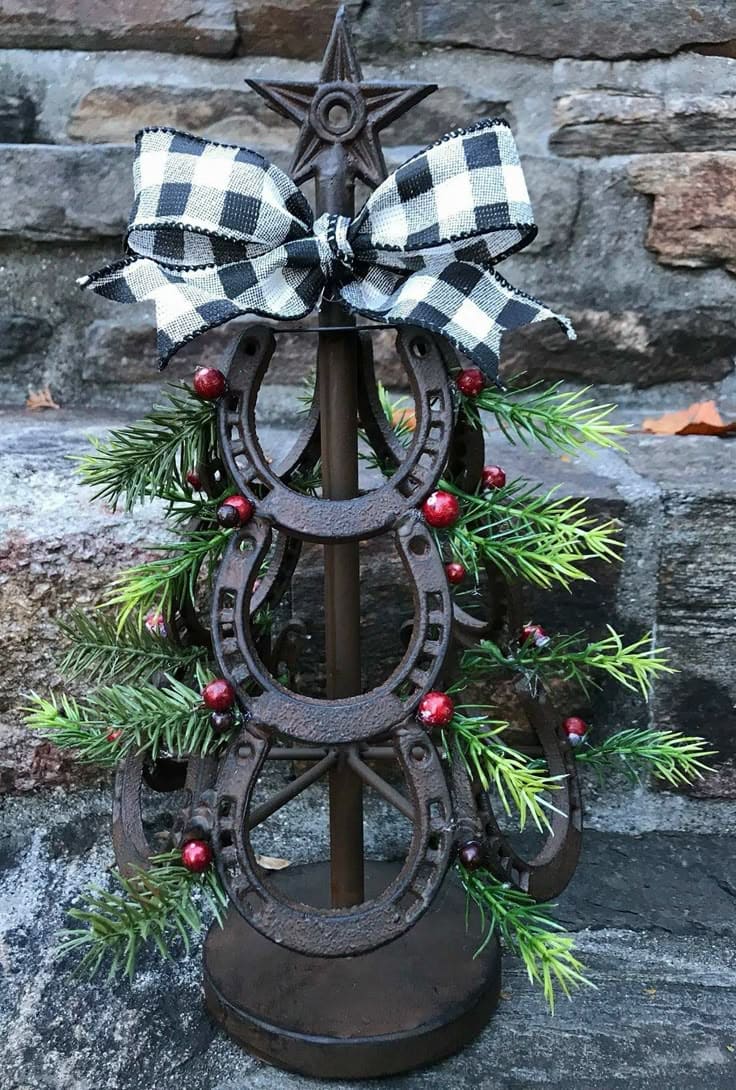 Rustic Horseshoe Christmas Tree