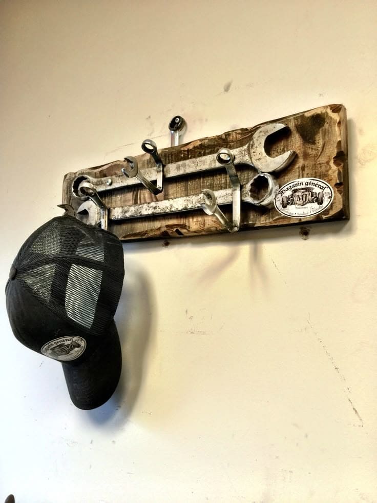 Rustic Wrench Wall Rack for Storage Solution