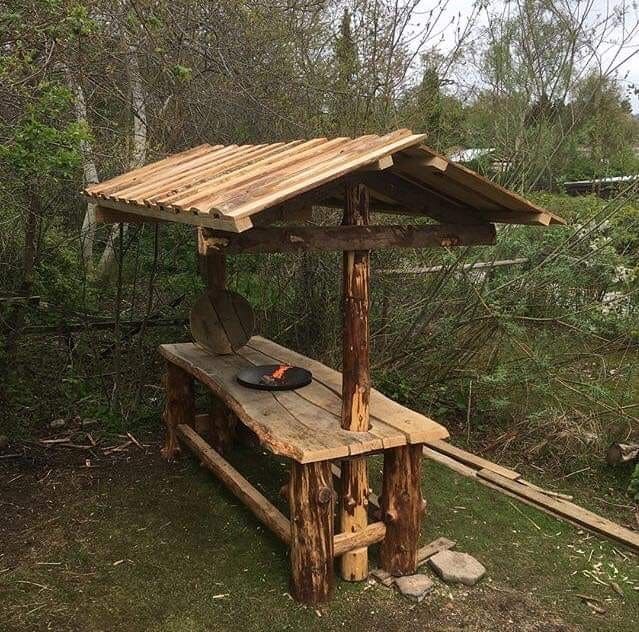 Rustic Log-Style Outdoor Cooking Haven