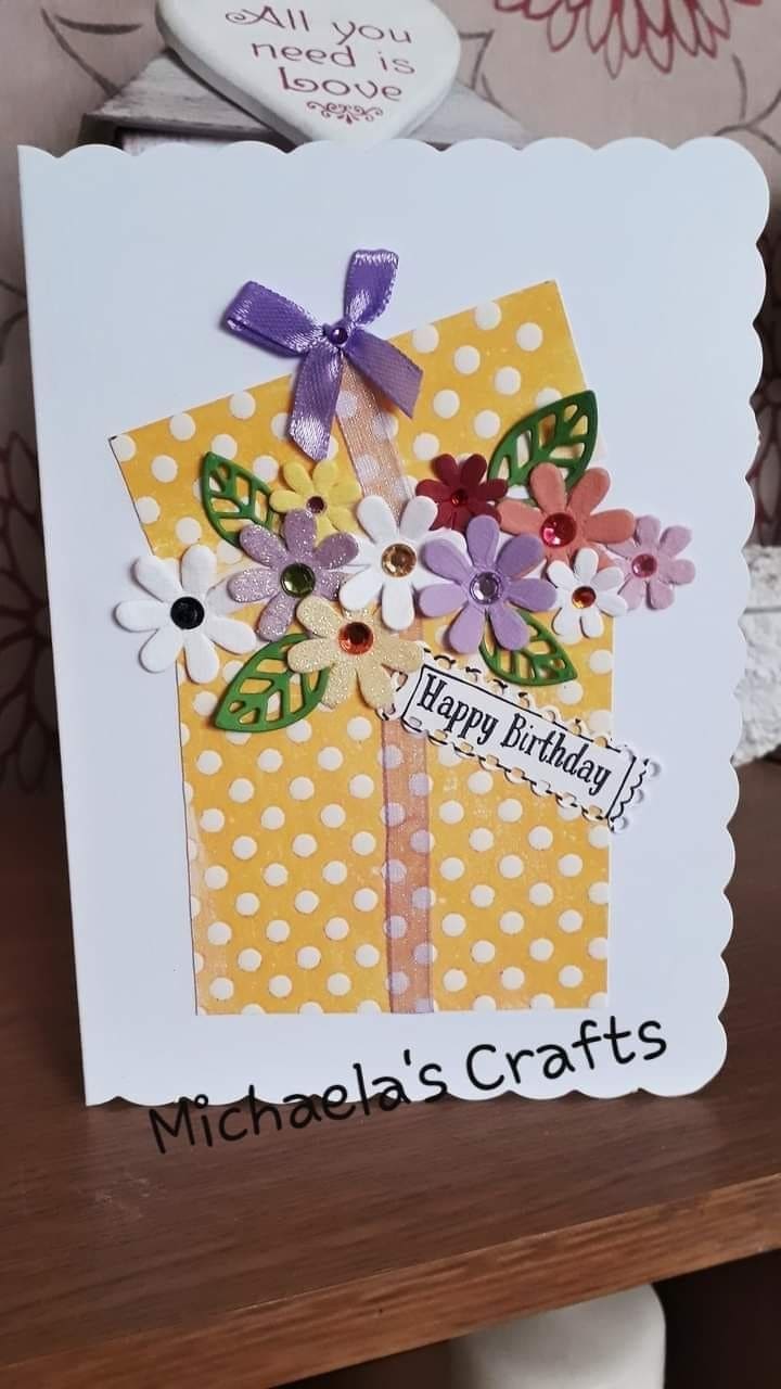 Charming Floral Gift Birthday Card DIY