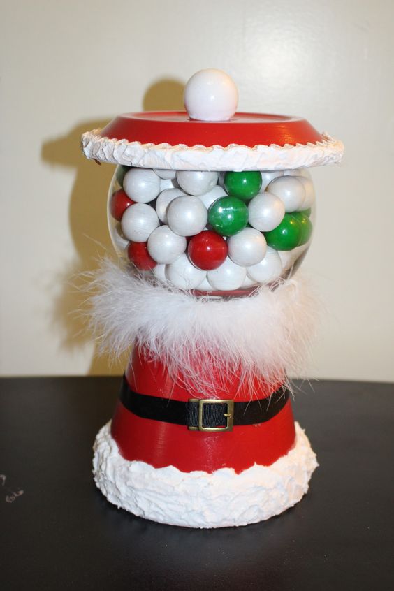 Santa-Themed Gumball Clay Pot Jar