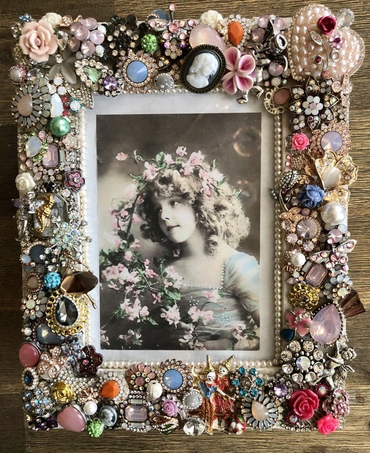 Elegant Jewelry-Encrusted Photo Frame Art