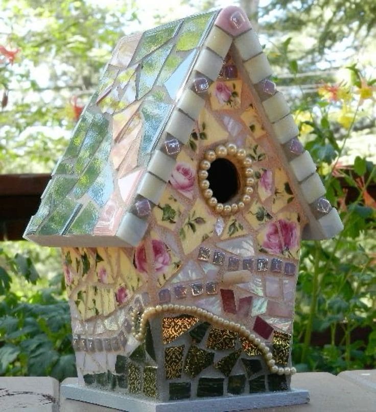 Elegant Floral Mosaic Birdhouse Design