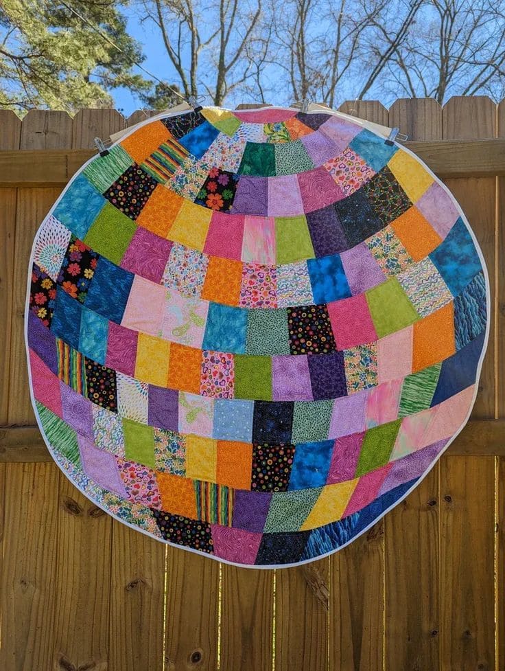 Color Burst Circle Quilt