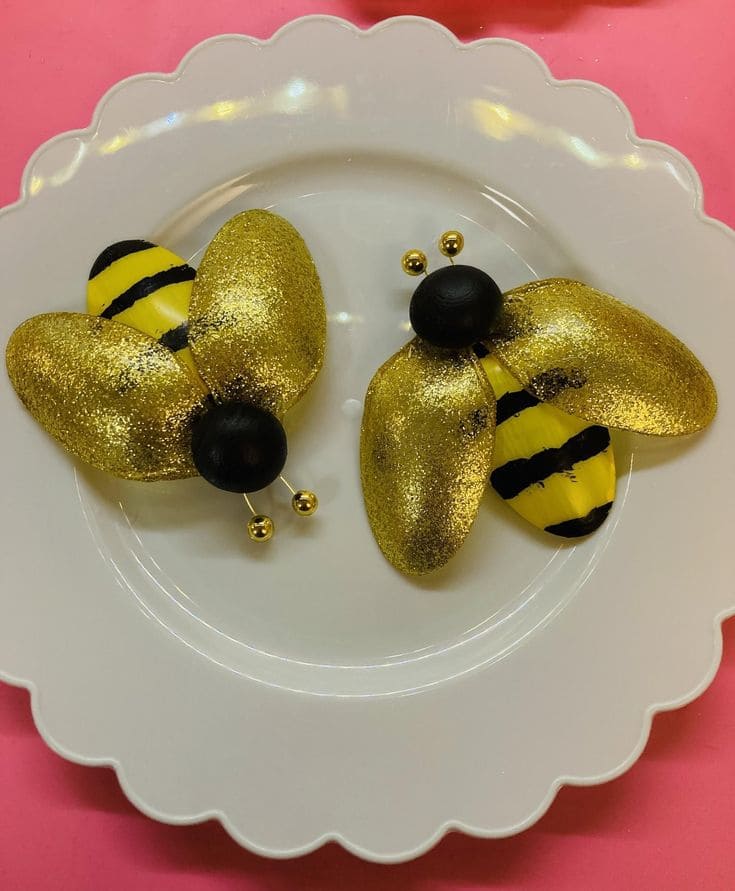 Glittering Seashell Bee Decorations